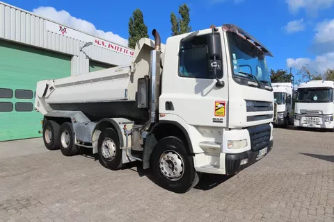 DAF CF 85.430 8x4, full spring.184000 km original!! France truck