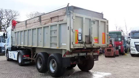 Benalu 28 m3, full sprong suspension