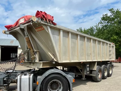 Benalu tipper 3 axels, spring suspension